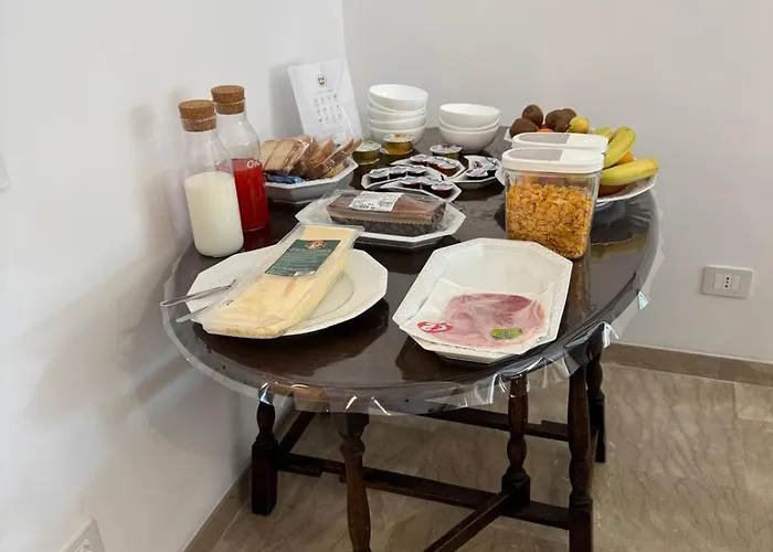 Bed & Breakfast Residenza Savelli 4*